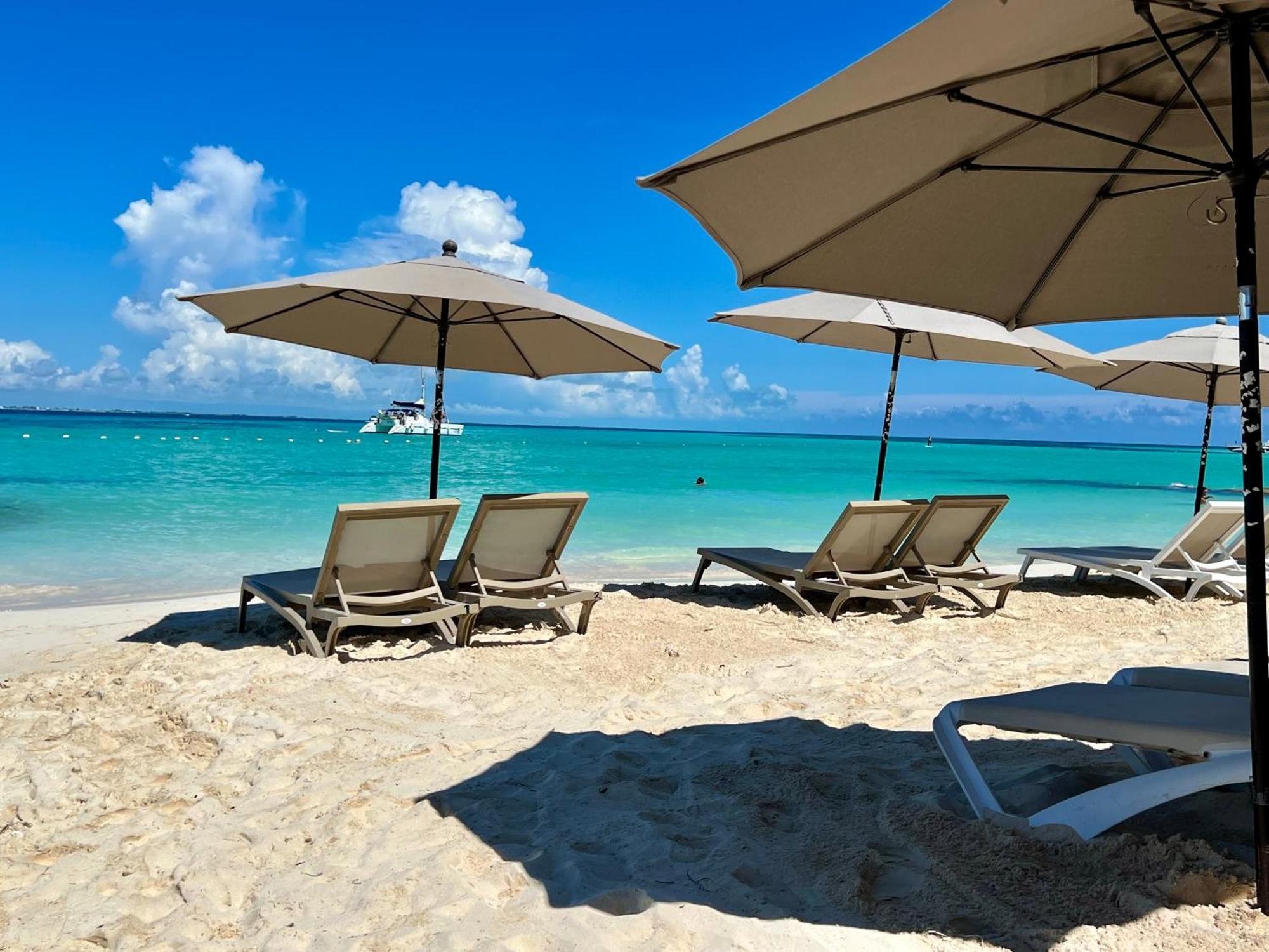Cuxos Hotel Beachfront Isla Mujeres Luaran gambar